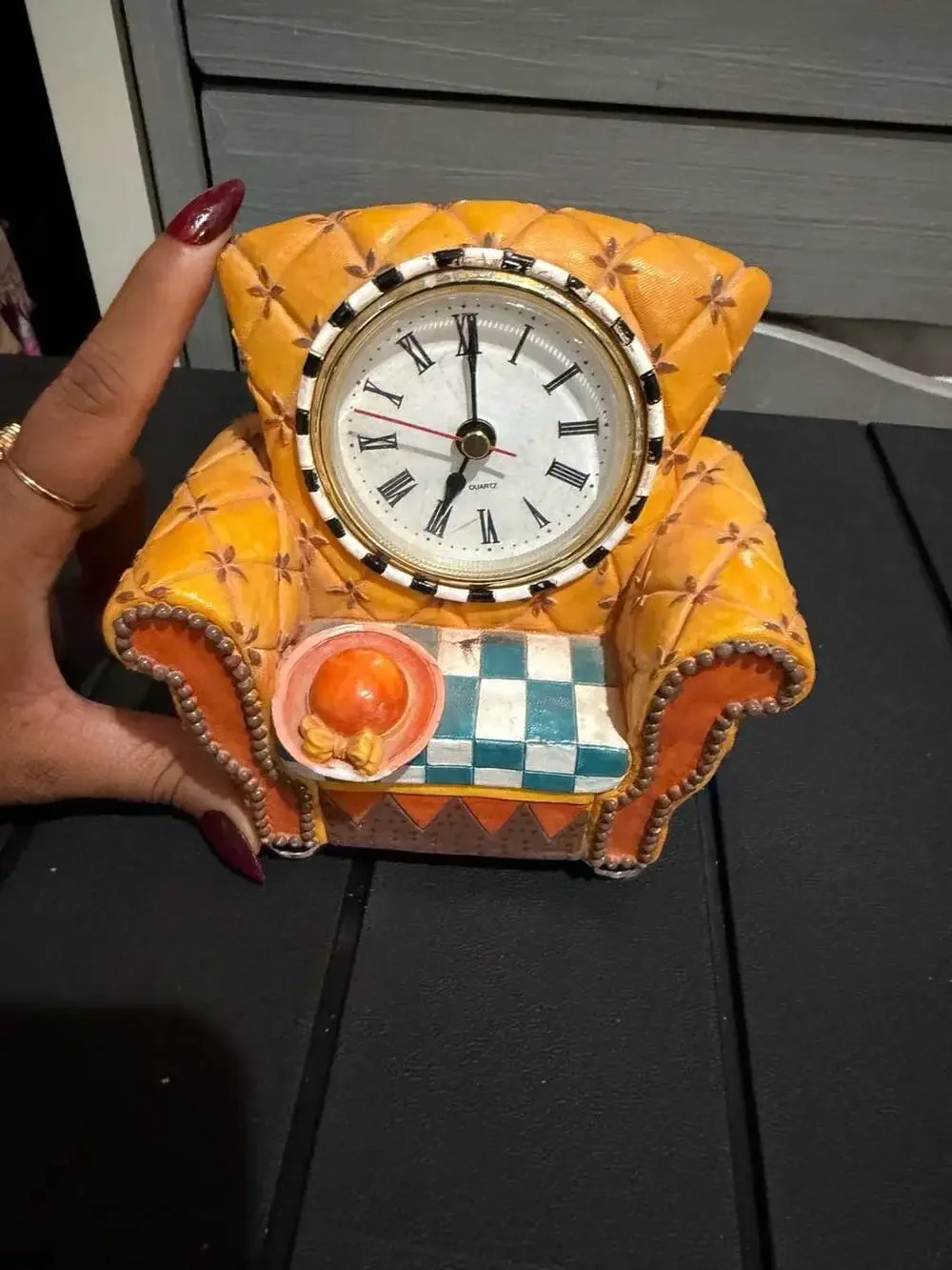 Milson & Louis Hand Painted Quartz Overstuffed Chair Novelty Desk Clock